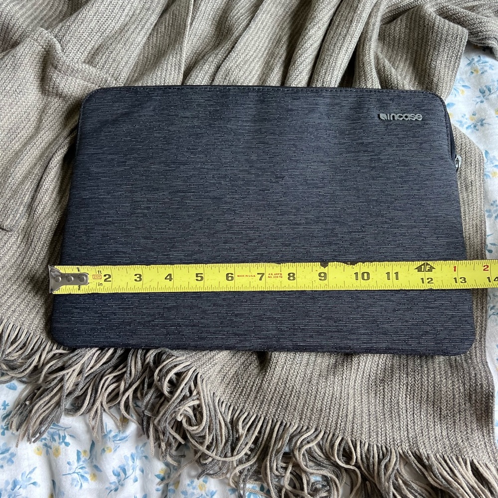 Macbook or Laptop Sleeve Case for 13inch. - Picture 3 of 5